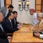 وزیر اقتصاد کشورمان در دیدار با همتای عمانی خود خواستار تشکیل کمیته‌های مشترکی برای تسریع در عملیاتی کردن توافق‌نامه‌های مختلف شد.